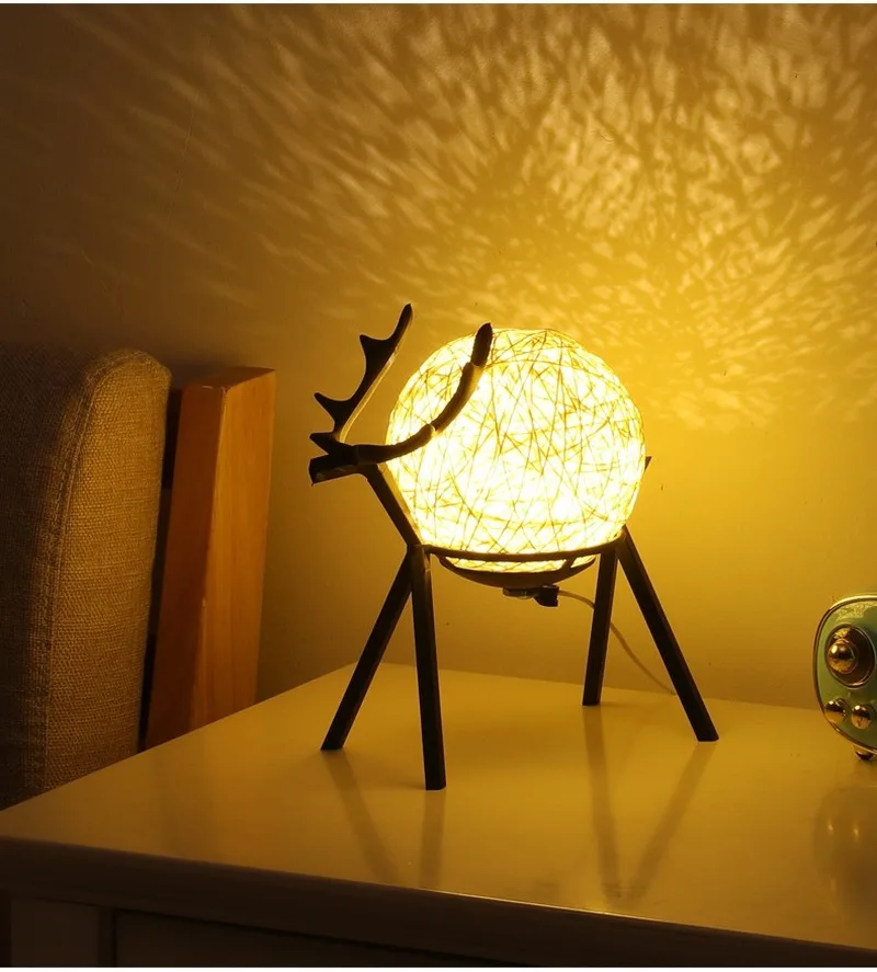 Girly Luna Înstelat Lampă de Masă Dormitor cu LED-uri Lampă de Noptieră Lumina de Noapte Creative Cerb Cadou de Craciun USB Țesute Sepak Takraw Lampa